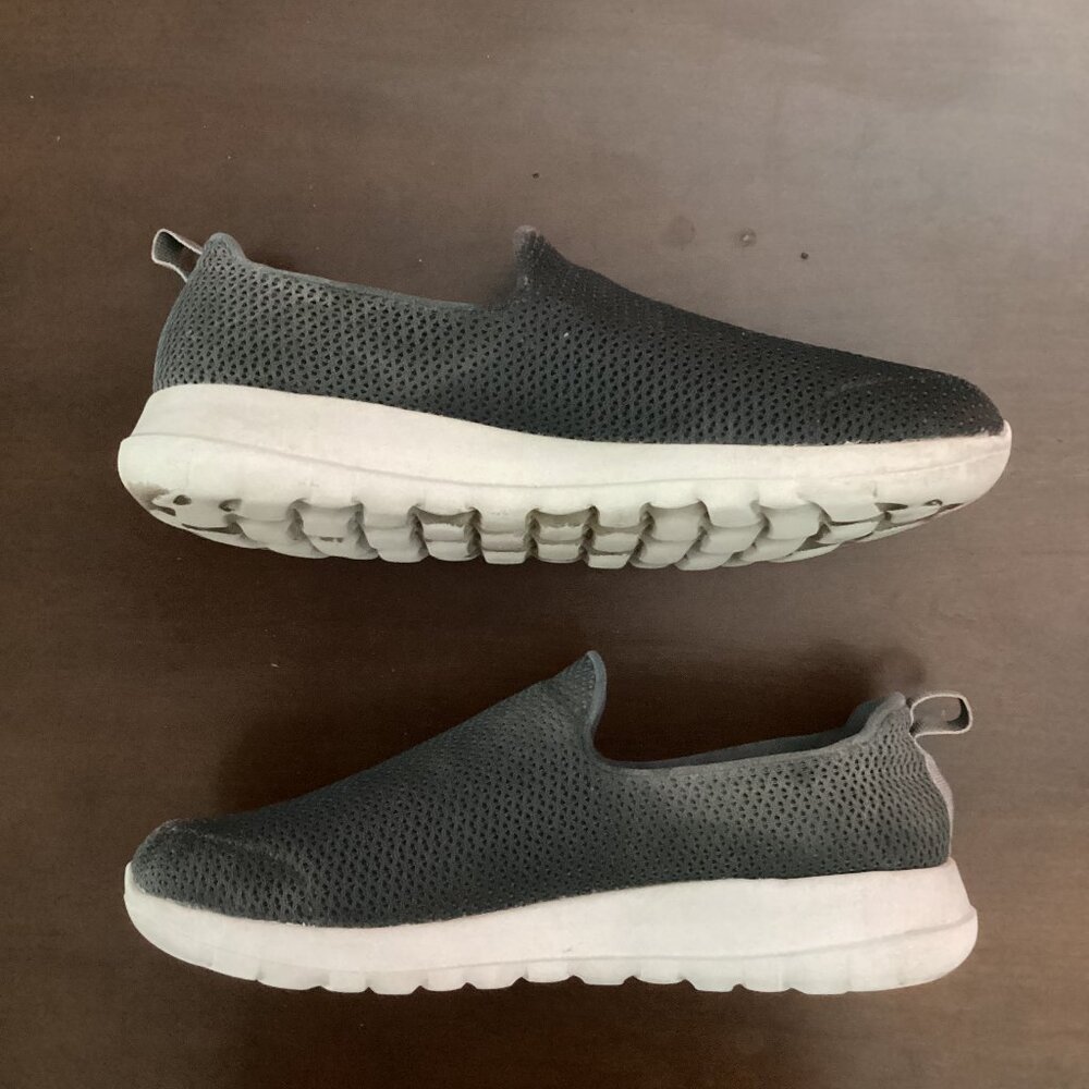 Skechers GO WALK Max 54600 in Charcoal - Men's sz 9.5